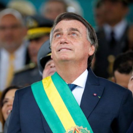 Bolsonaro entra com ação no TSE pedindo anulação de votos