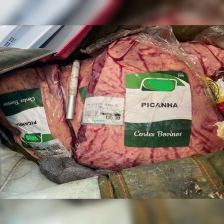 Dois homens foram presos por roubar três peças de Picanha em Blumenau