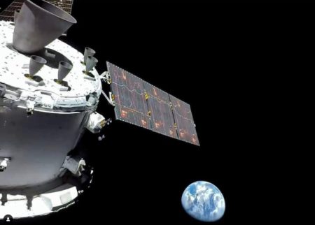 Missão Artemis 1, da NASA, mostra primeira foto da Terra a caminho da Lua