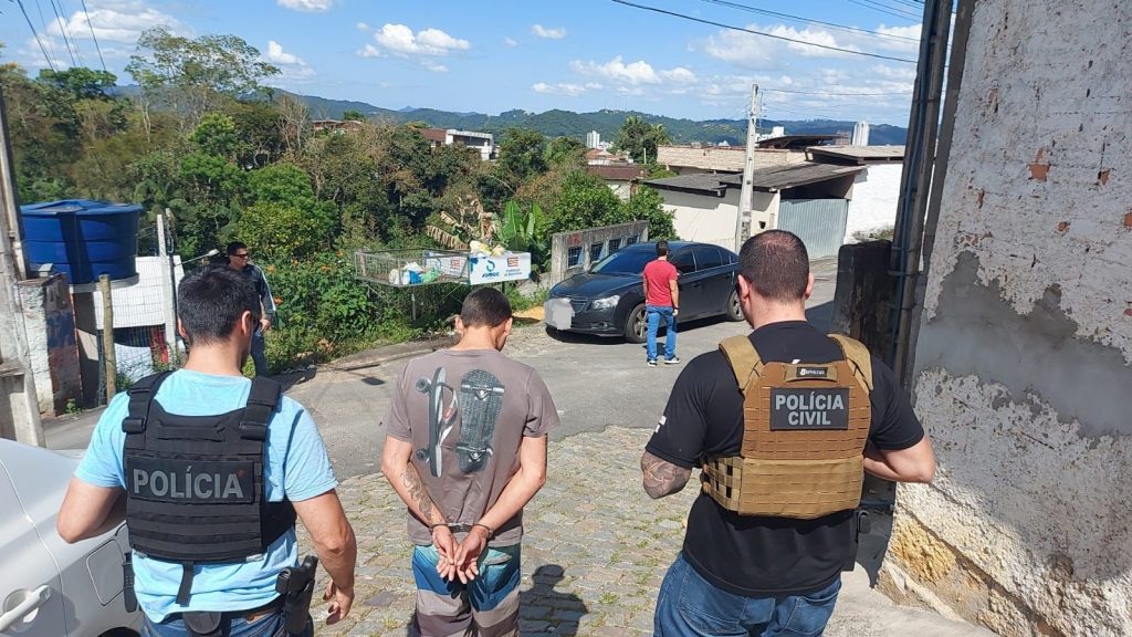 Polícia Civil prendeu autor de Feminicídio e Latrocínio em Blumenau