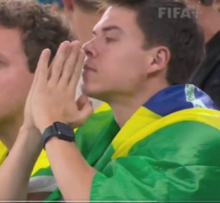 Timboense viraliza após comparação com cantor famoso durante jogo do Brasil na Copa