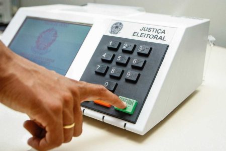 Relatório das Forças Armadas não exclui a possibilidade de fraude nas urnas eletrônicas