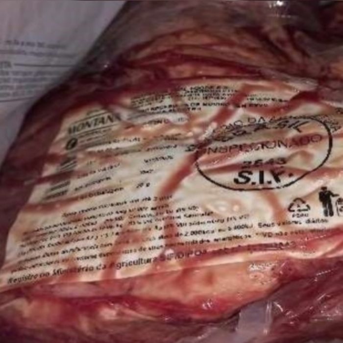 Homem é preso após tentar furtar duas peças de carne em Blumenau