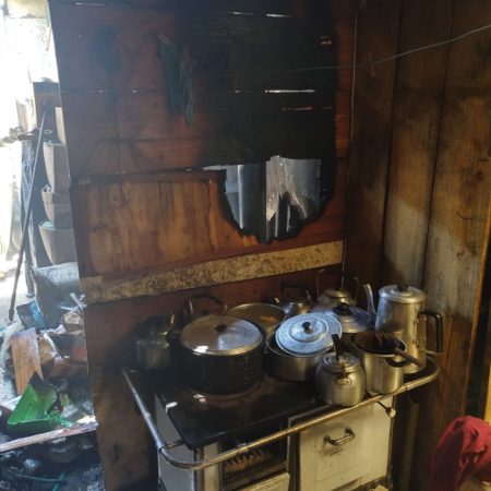 Incêndio causado por fogão a lenha atinge cômodos de casa em Ituporanga