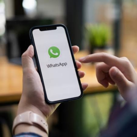Mensagens apagadas por engano no WhatsApp já podem ser recuperadas
