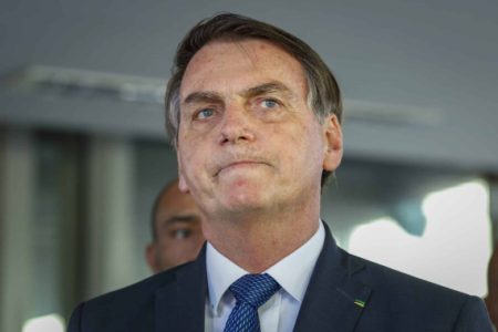 Presidente Jair Bolsonaro renova concessões da Rede Globo, Band e Record