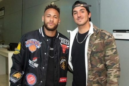 Neymar e Gabriel Medina se juntam em Itapema e compartilham férias