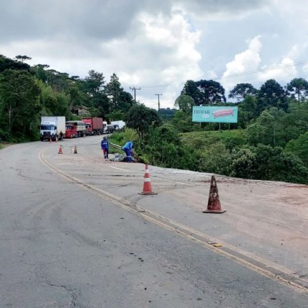 Rodovias estaduais de Santa Catarina continuam bloqueadas por conta das chuvas
