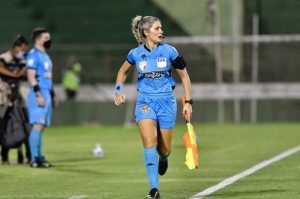 Arbitragem feminina entrará para a história da Copa do Mundo nesta quinta (01)