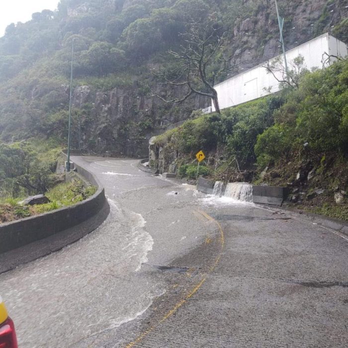 Serra do Rio do Rastro é completamente interditada após deslizamentos