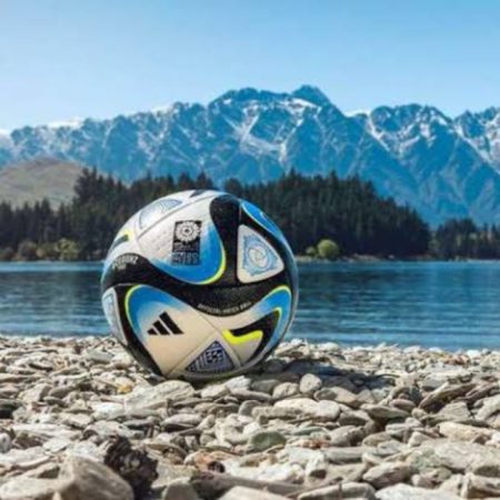 Fifa apresenta bola oficial da Copa do Mundo feminina