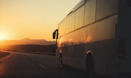 Empresa de ônibus terá que pagar indenização para passeiros feridos em acidente