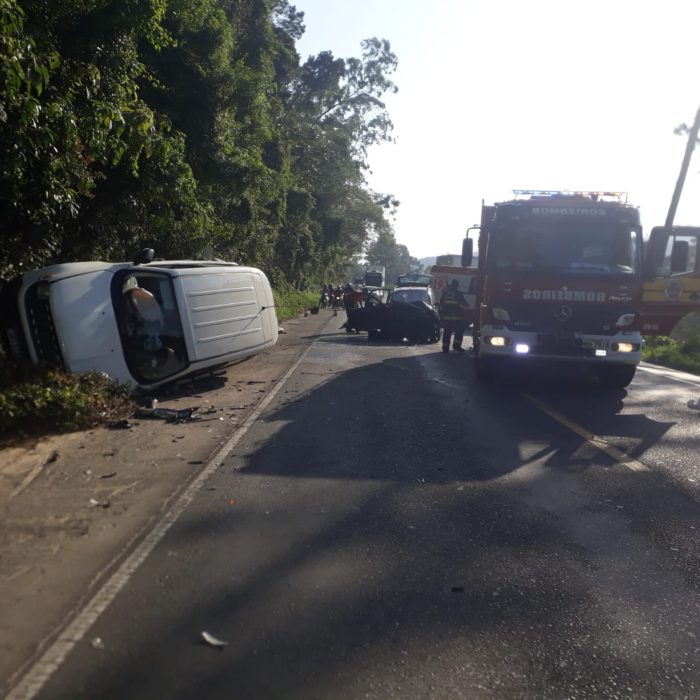 Três pessoas ficam feridas após acidente de trânsito em Rio do Sul