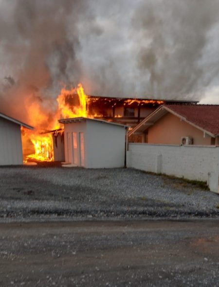 Igreja é assaltada durante incêndio em Ituporanga