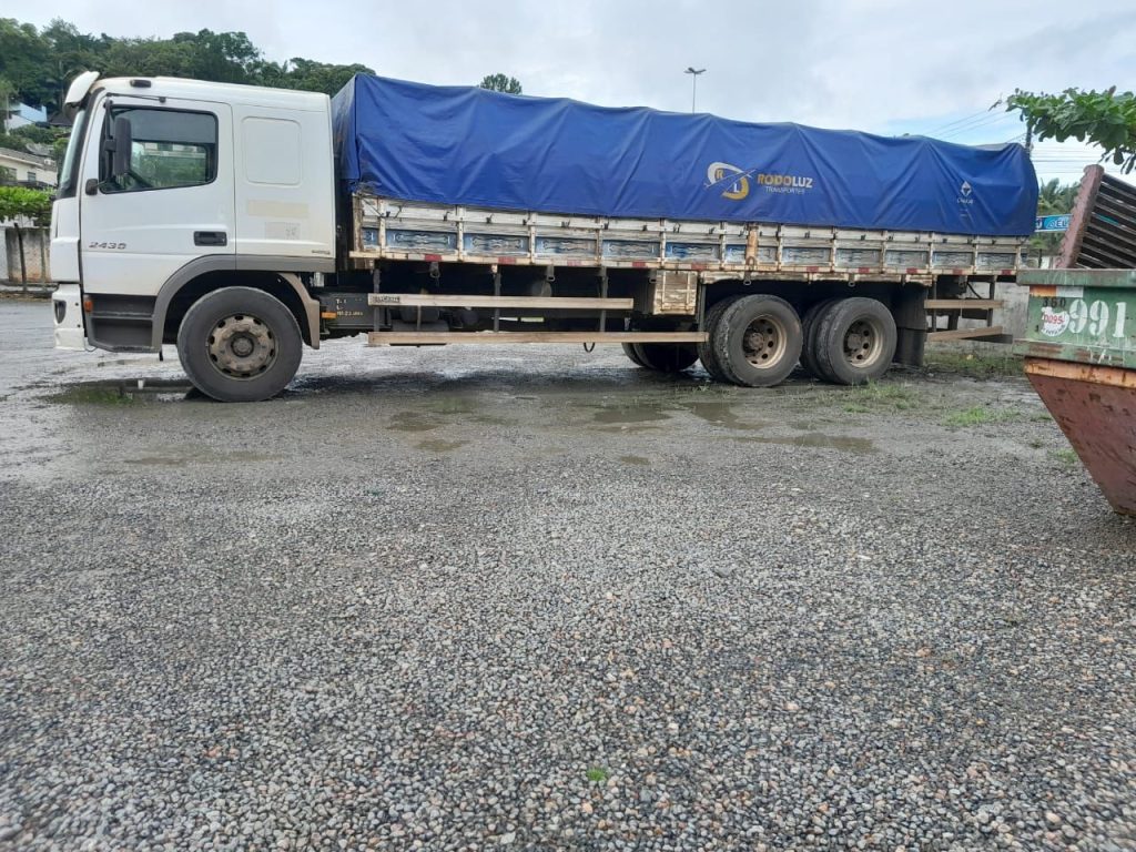 Polícia Civil de Blumenau recupera caminhão roubado em Joinville
