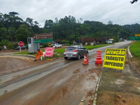 Serra de Corupá está liberada somente para veículos leves