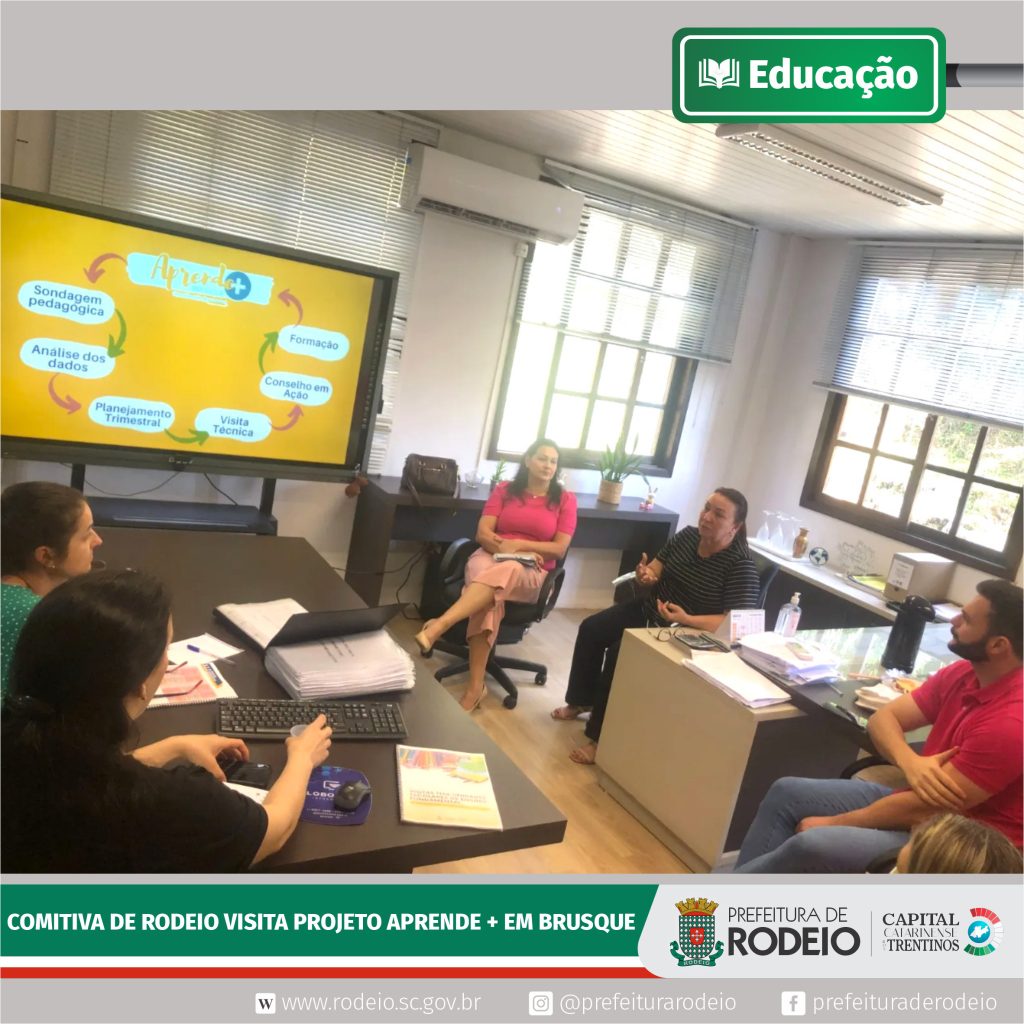 Comitiva de Rodeio visita projeto educacional “Aprende +” em Brusque