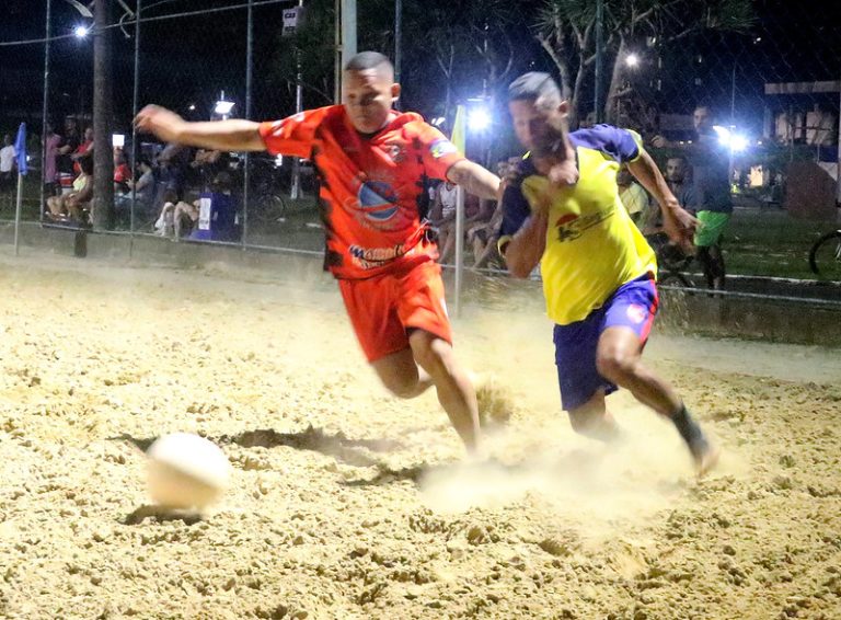 Finais do Campeonato de Futebol de Areia acontecem em Timbó