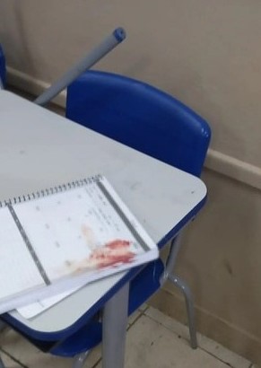 Rio de Janeiro: adolescente tenta atacar escola com faca, é impedido e ainda sai ferido