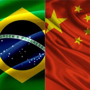 Brasil e China fecham acordo para comércio sem utilização do dólar