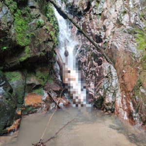 Motociclisra é encontrado sem vida em cachoeira de Gaspar