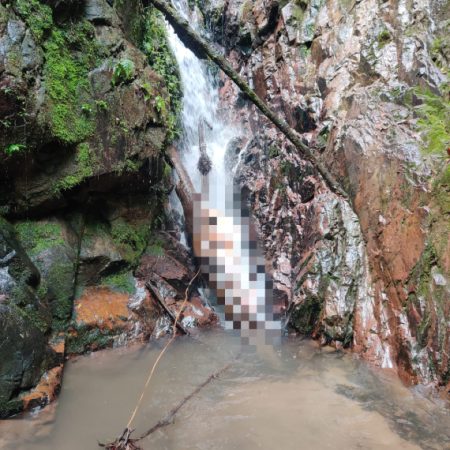 Motociclisra é encontrado sem vida em cachoeira de Gaspar