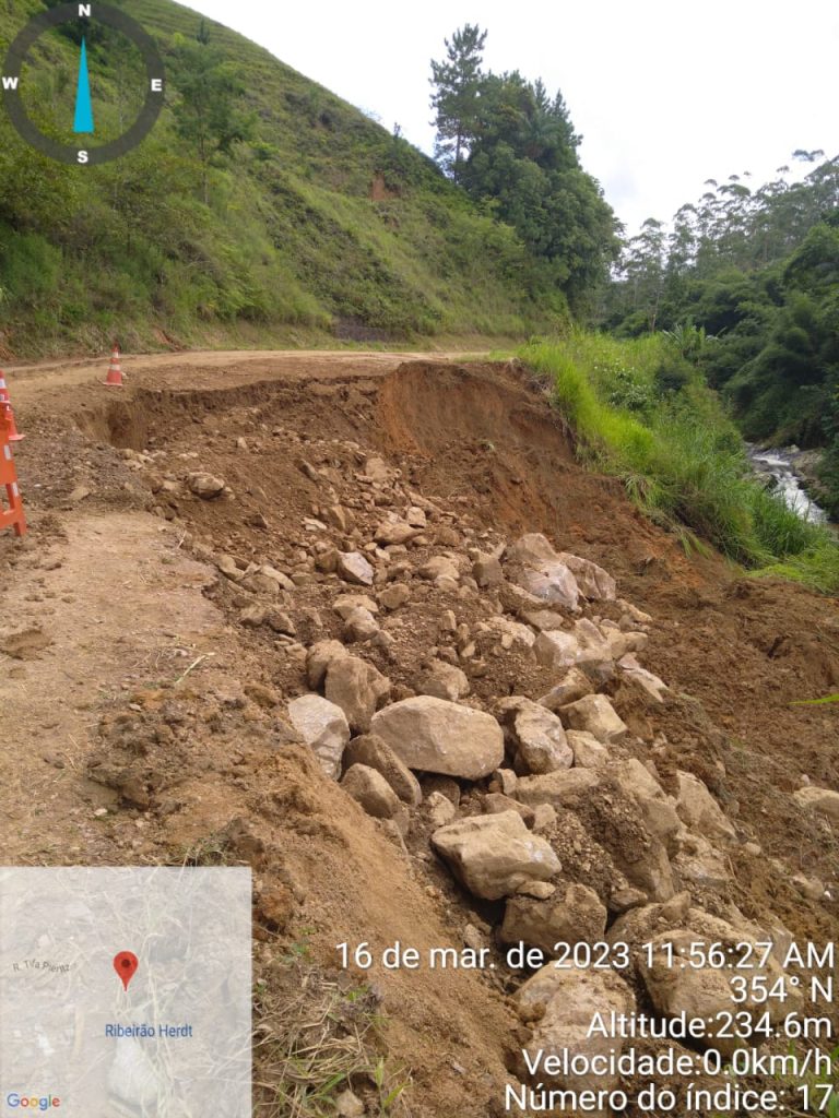 Estrada da Mulde está completamente interditada em Timbó