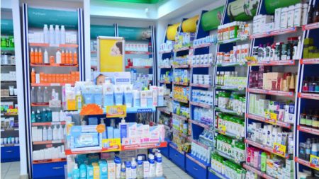 Farmácia sofre rombo de quase R$ 5 mil após furto em Blumenau