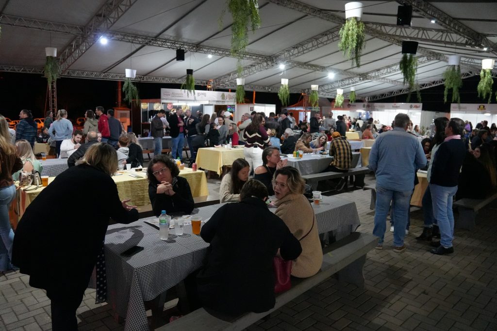 Alameda Gastronômica recebe 7 mil pessoas e coloca Indaial na rota de eventos culinários do Vale Europeu