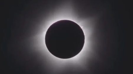 Ásia e Oceania registram eclipse solar 