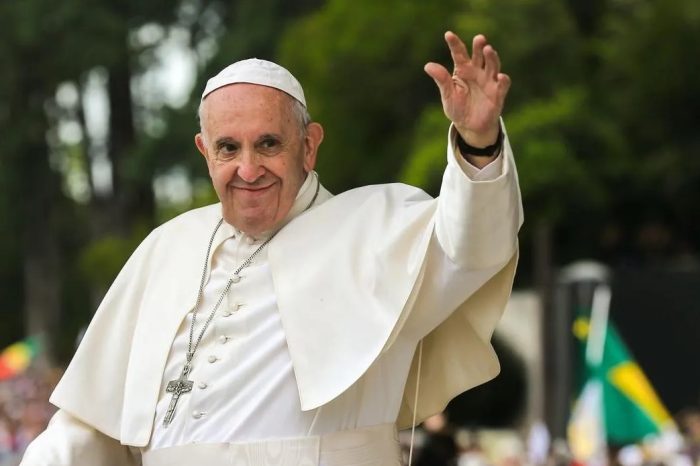 Vaticano formará força-tarefa com bispos contra a pedofilia