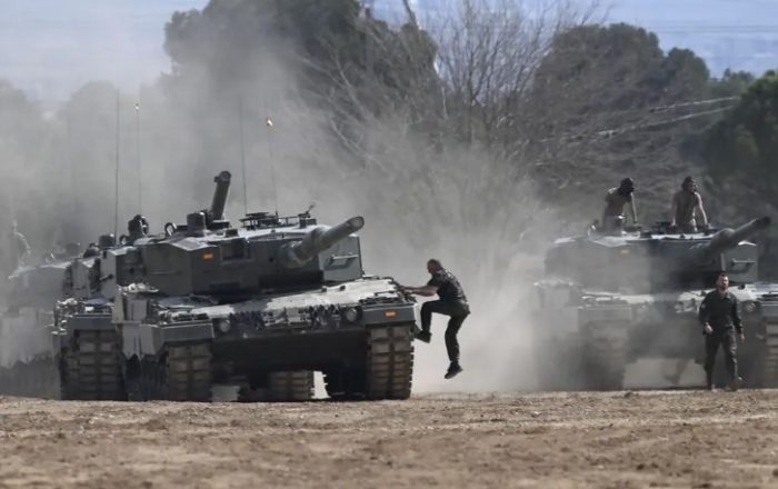 OTAN fortalece a Ucrânia com 1.550 blindados e 230 tanques de guerra