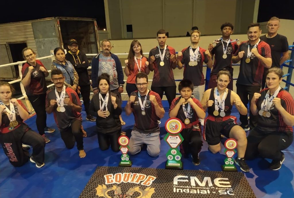 Equipe de Kickboxing de Indaial conquista o Campeonato Catarinense de Kickboxing 2023