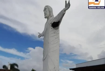 Cristo Redentor será demolido em Barra Velha após perder parte do braço esquerdo