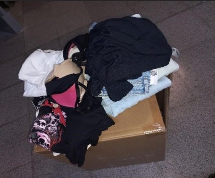 Tia e sobrinha são detidas nos fundos de um shopping em Blumenau após furtarem roupas 
