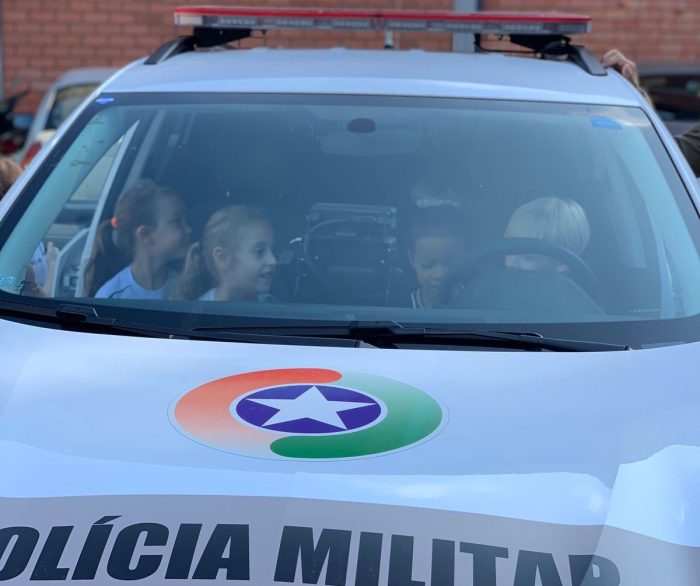 Operação Minha Escola: Polícia Militar de Timbó fortalece vínculos e promove segurança nas escolas