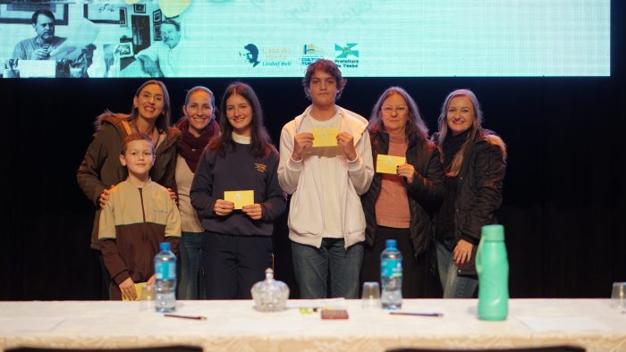 Noite Bell marca a premiação de vencedores dos Concursos Literário e de Declamação de Poemas em Timbó