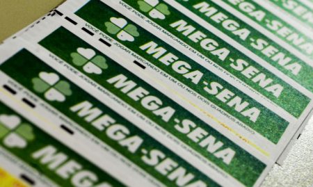 Com prêmio acumulado, Mega-Sena pode pagar R$ 51 milhões neste sábado