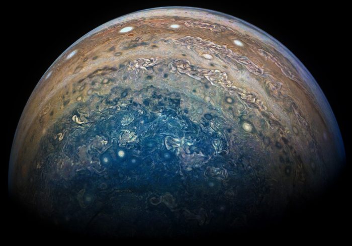 Relâmpago verde em Júpiter é fotografado pela primeira vez por sonda