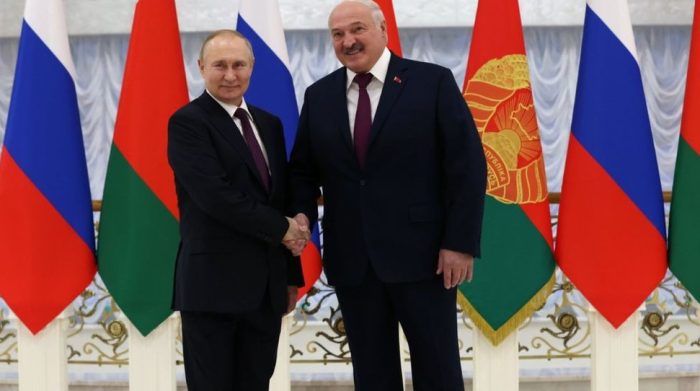 Putin posicionará armas nucleares táticas em Belarus em resposta à contraofensiva ucraniana