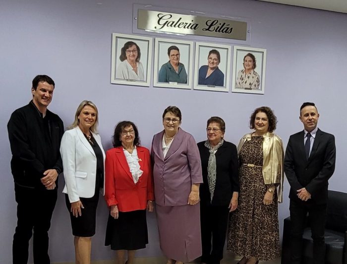 Galeria Lilás: Câmara Municipal inaugura espaço que valoriza a história das mulheres parlamentares de Timbó