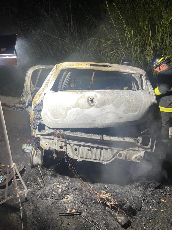 Tragédia: casal e criança morrem após carro pegar fogo em Apiúna