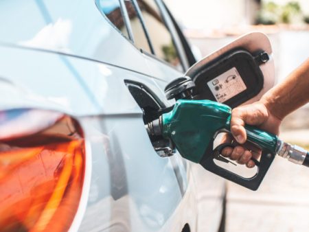 Preço do litro da gasolina deverá subir no início de julho