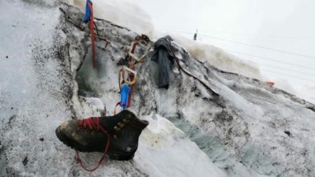 Derretimento de geleira revela corpo de alpinista alemão desaparecido desde 1986