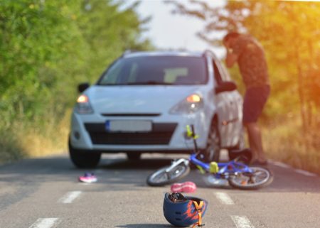 Acidente deixa ciclista de 14 anos inconsciente e politraumatizado na BR-470 em Blumenau