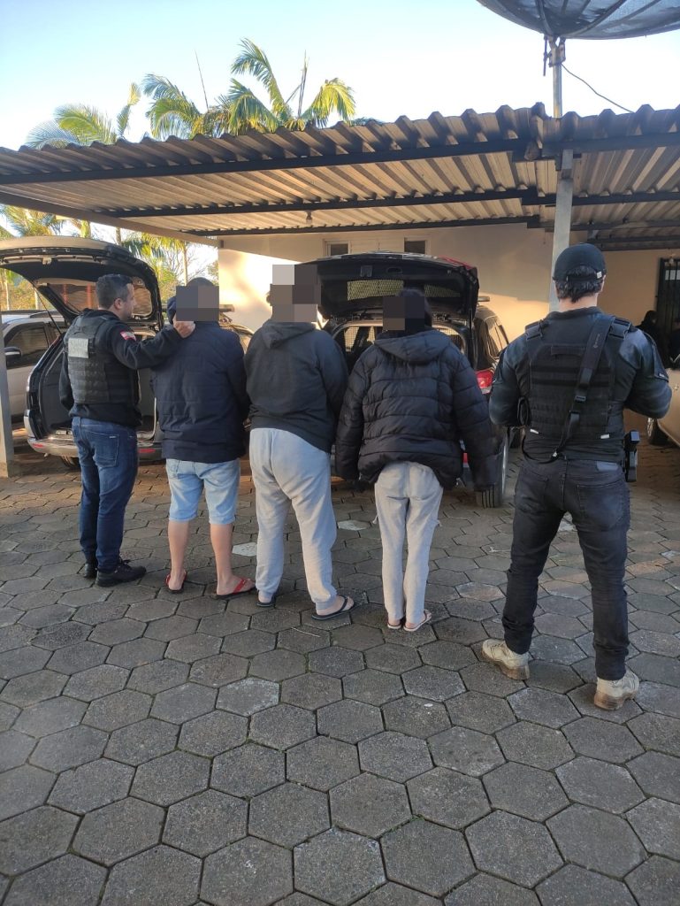 Polícia Civil desarticula quadrilha de traficantes em Ascurra