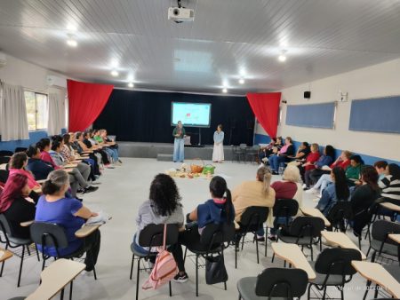 SEMED Timbó promove Encontro Municipal de Alimentação Escolar para mais de 130 profissionais