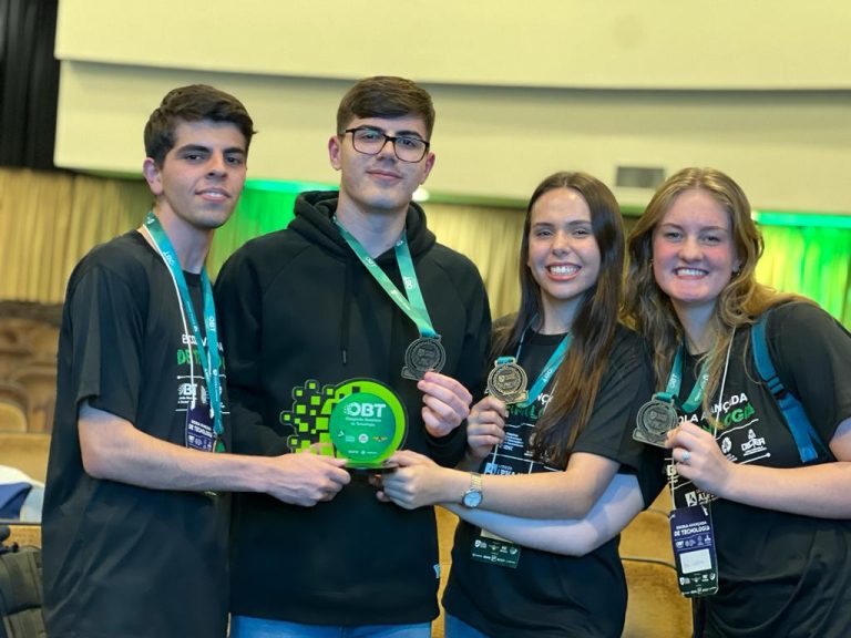 Alunos do Colégio Salesiano São Paulo de Ascurra conquistam o 3º lugar a nível nacional na Olimpíada Brasileira de Tecnologia