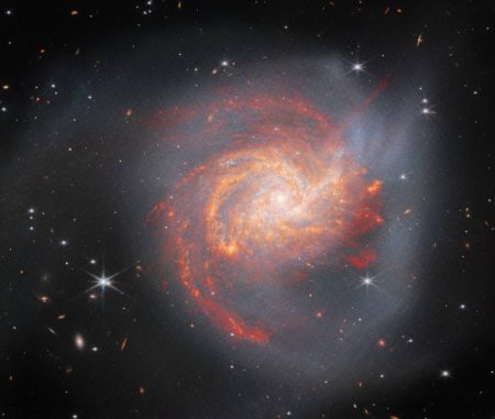 James Webb fotografa o resultado do choque entre duas galáxias