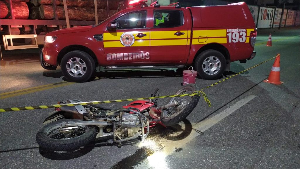 Motociclista morre após grave acidente, em Brusque